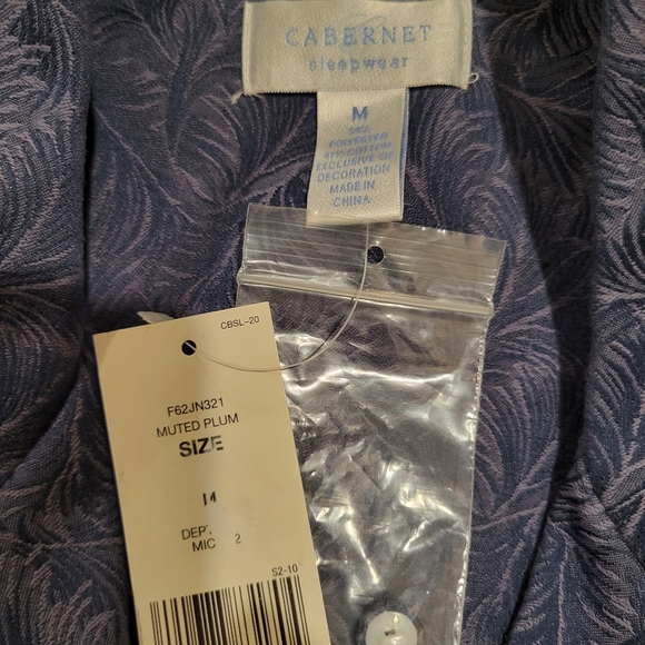 🆕️Cabernet plum soft button down pajama  top M - Picture 4 of 7